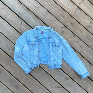 H&M Divided Cropped Lightweight Jean Jacket
